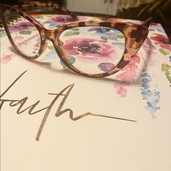 NEW Brown Cat Eye Clear Glasses - Picture 2 of 6